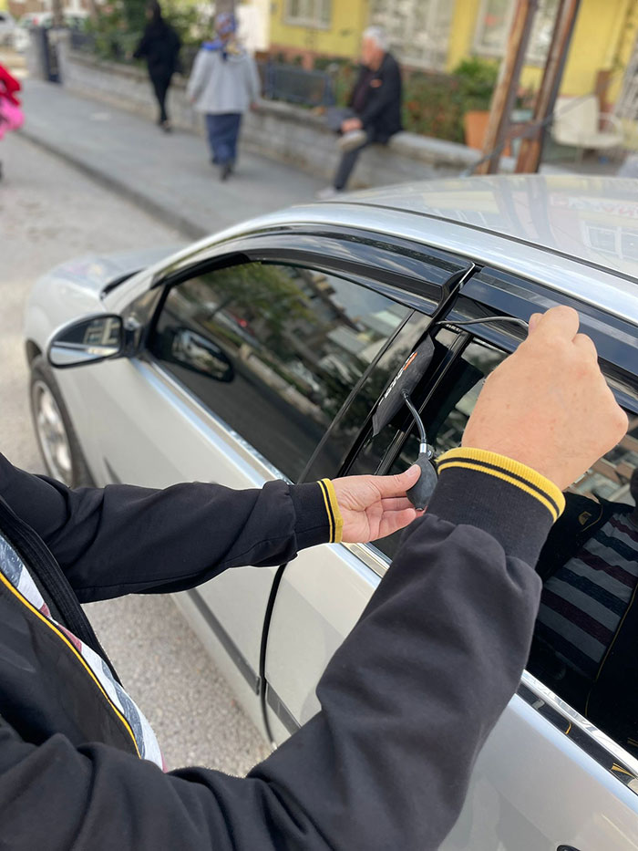 Pazar Oto Kilitçisi